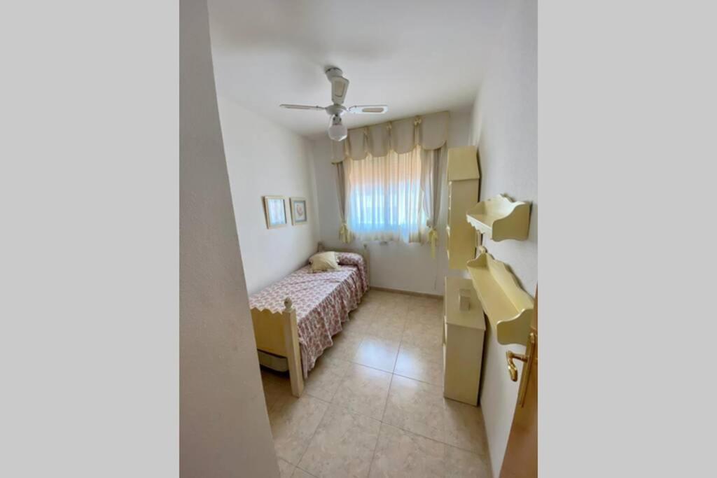 Excepcional apartamento Frontal, 1a línea de playa, MarinaDor Oropesa del Mar Exterior foto